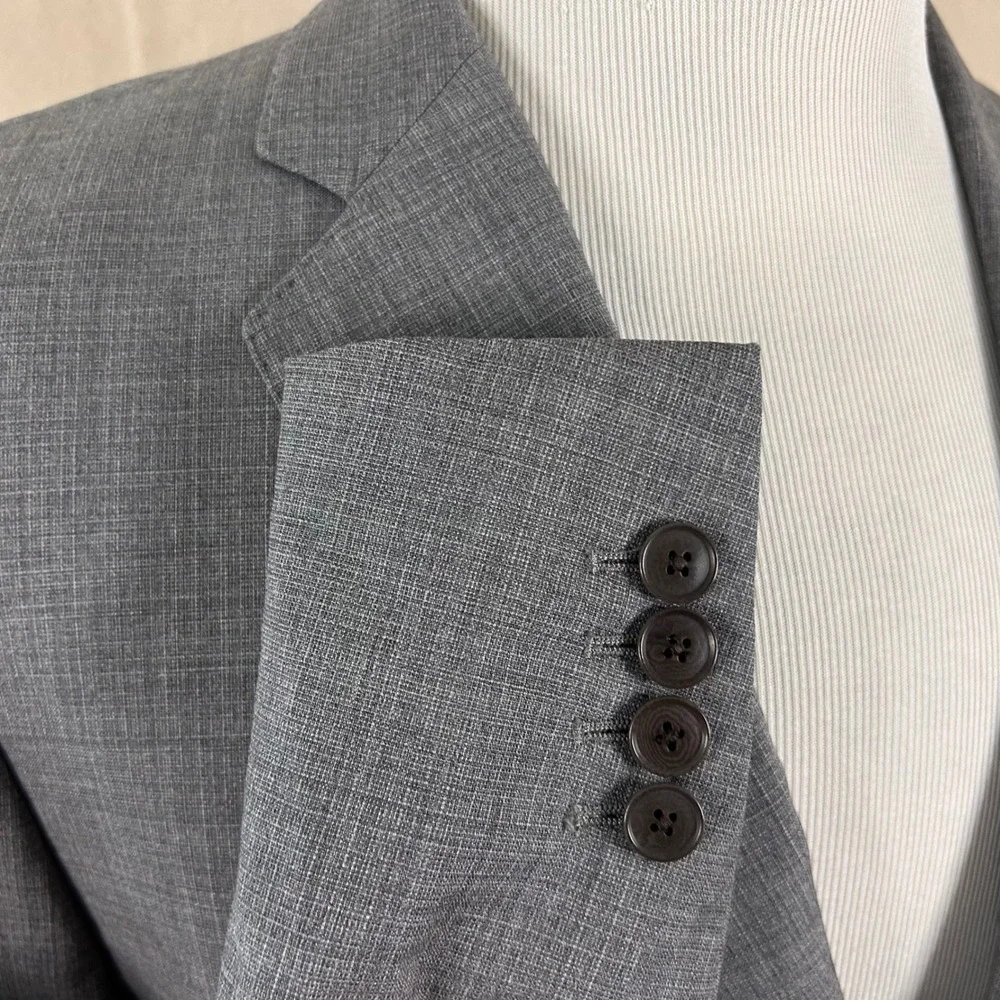 Charles Tyrwhitt 42R Slim Suit 36x30 REDA Wool Gray Two Button Double Vented